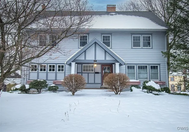 Homes for sale in Syracuse, NY | 104 Burlingame Rd, Syracuse, NY 13203 | MLS# S1658679