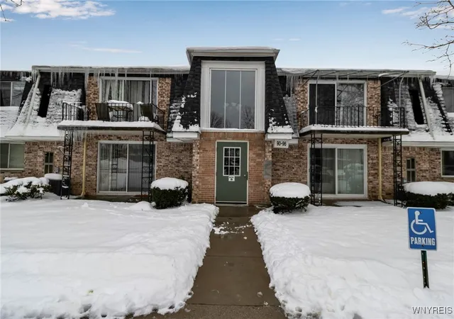 Homes for sale in Amherst, NY | 90 Foxberry Dr #A, Amherst, NY 14068 | MLS# B1657865