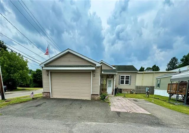 3rd image of 1 Main St, Deposit, NY 13754 | MLS# R1659168