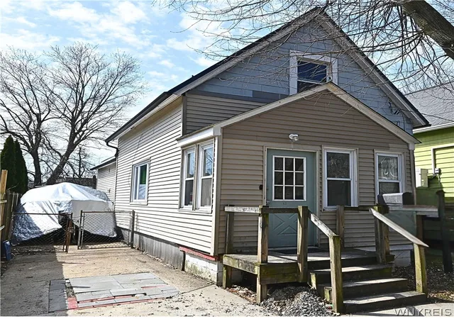 Homes for sale in Buffalo, NY | 46 Hillery Ave, Buffalo, NY 14210 | MLS# B1660521