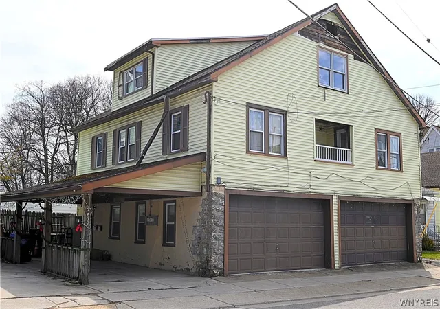 1st image of 2637 Seneca St, Buffalo, NY 14224 | MLS# B1660523