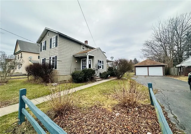 Photo 2 of Single family home for sale at 720 Walnut St, Elmira, NY 14901 | MLS# R1661130 | Listing updated on 2026-07-29