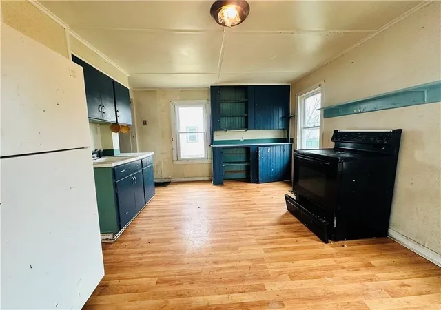Photo 4 of Single family home for sale at 720 Walnut St, Elmira, NY 14901 | MLS# R1661130 | Listing updated on 2026-07-29