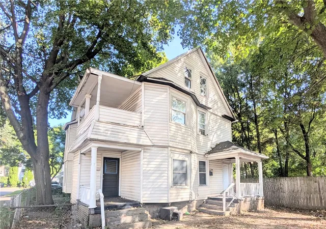 Homes for sale in Rochester, NY | 238 Chamberlain St, Rochester, NY 14609 | MLS# R1661161