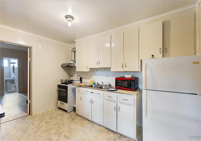 Photo 2 of Sale Pending at 1 Seneca Ave, Oneida, NY 13421 | MLS# S1661044 | Listing updated on 2026-03-31