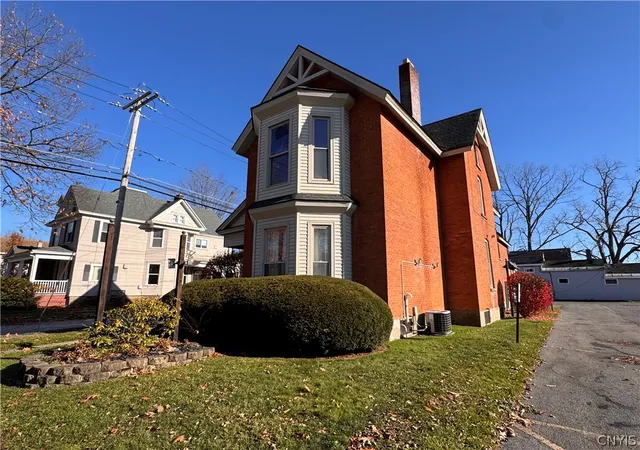 Homes for sale in Rome, NY | 208 N Madison St, Rome, NY 13440 | MLS# S1661040
