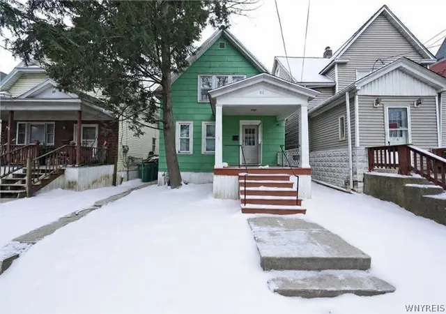 Homes for sale in Buffalo, NY | 86 Benzinger St, Buffalo, NY 14206 | MLS# B1661619