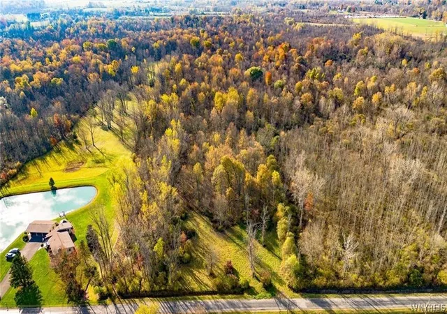 2nd image of 10525 Cedar Rd, Clarence Center, NY 14032 | MLS# B1661759