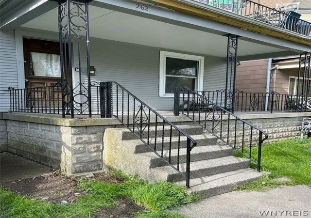 Homes for sale in Buffalo, NY | 262 Breckenridge St, Buffalo, NY 14213 | MLS# B1660648