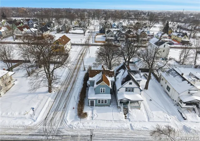Homes for sale in Buffalo, NY | 79 Bissell Ave, Buffalo, NY 14211 | MLS# B1661842