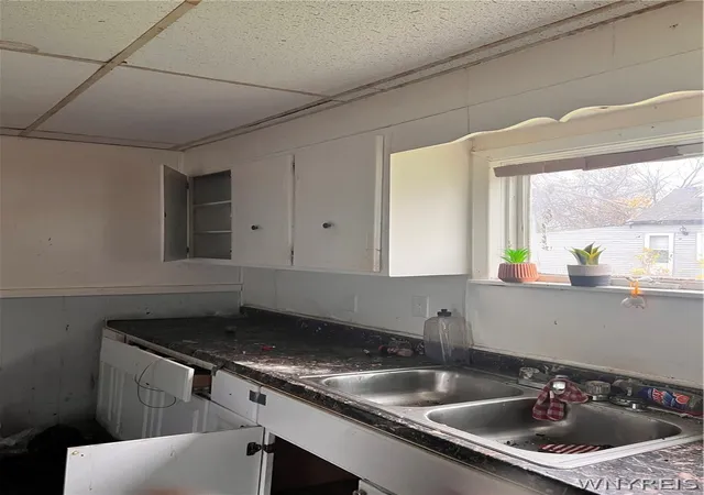 Photo 4 of Sale Pending at 120 Gatchell St, Buffalo, NY 14212 | MLS# B1661815 | Listing updated on 2026-08-04