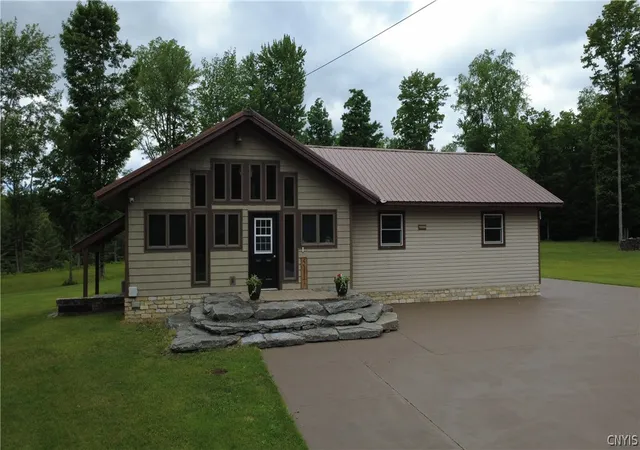 Homes for sale in Greig, NY | 5117 Pleasant Valley Rd N, Greig, NY 13345 | MLS# S1662065