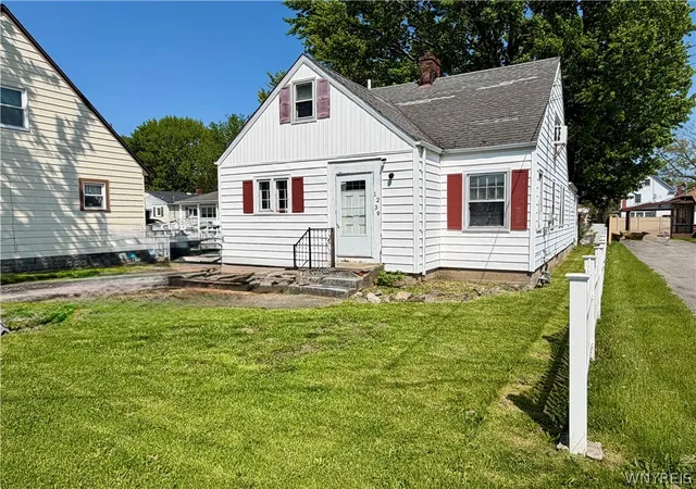 Homes for sale in Niagara Falls, NY | 1239 N Military Rd, Niagara Falls, NY 14304 | MLS# B1661856