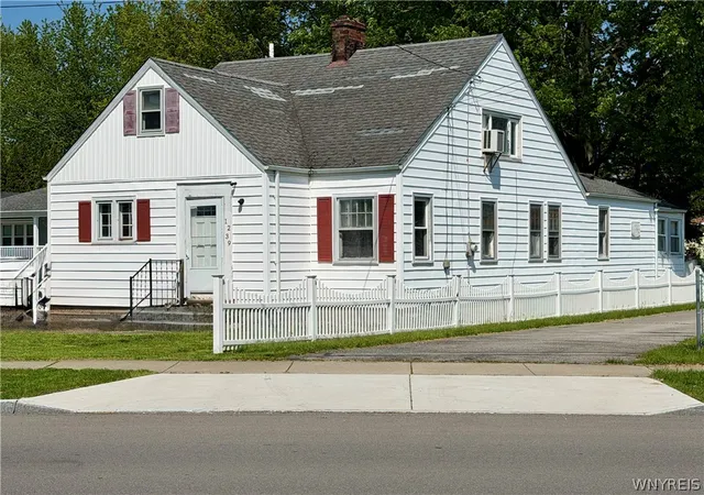 Homes for sale in Niagara Falls, NY | 1239 N Military Rd, Niagara Falls, NY 14304 | MLS# B1661856