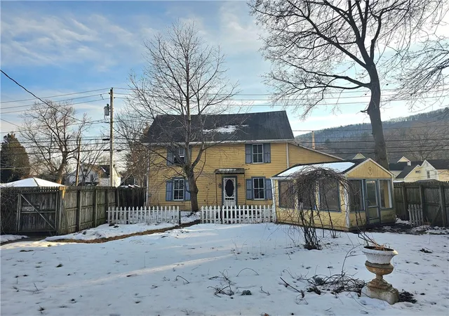 5th image of 332 E 2Nd St, Corning, NY 14830 | MLS# R1662473
