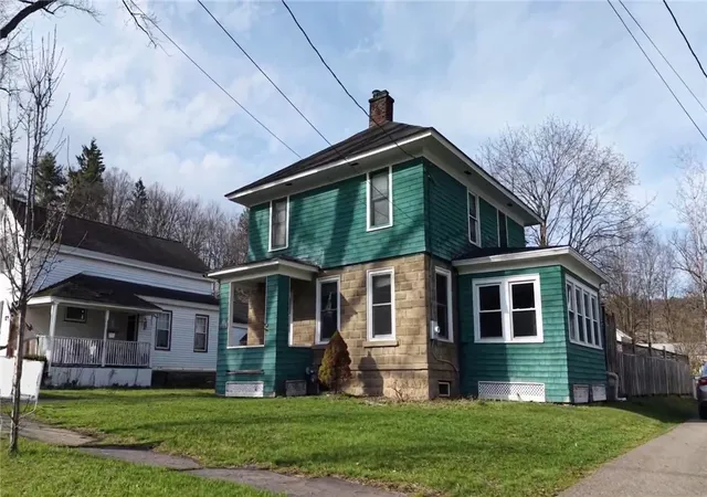4th image of 20 Taylor St, Oxford, NY 13830 | MLS# R1662321