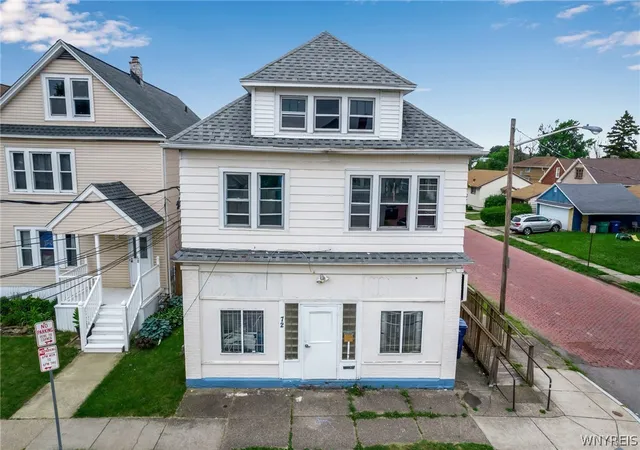 Homes for sale in Buffalo, NY | 72 Sunset St, Buffalo, NY 14207 | MLS# B1662748