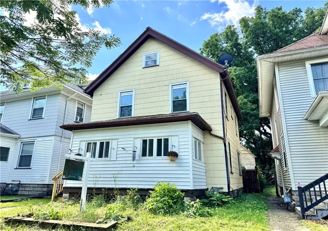 Homes for sale in Rochester, NY | 471 Melville St, Rochester, NY 14609 | MLS# R1661890