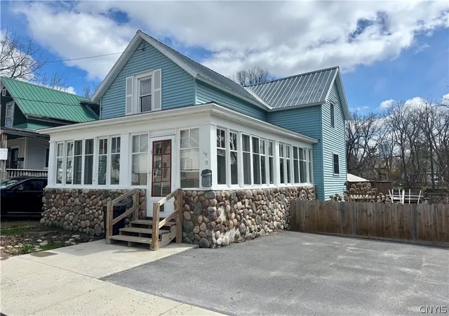 1st image of 8 2nd St, Alexandria Bay, NY 13607 | MLS# S1662451