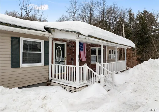 Homes for sale in Newport, NY | 601 N Gage Rd, Newport, NY 13431 | MLS# S1662899