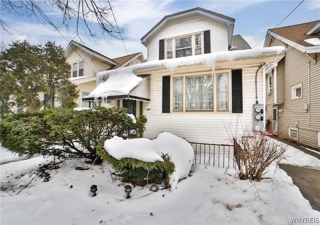 Homes for sale in Buffalo, NY | 8 Midvale Ave, Buffalo, NY 14215 | MLS# B1663015