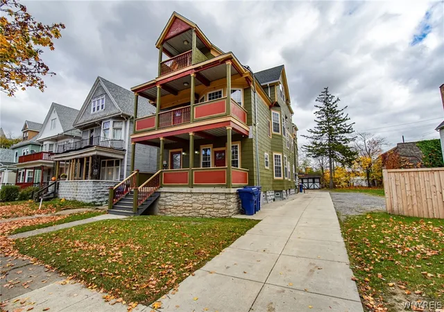 3rd image of 67 Harvard Pl, Buffalo, NY 14209 | MLS# B1663059