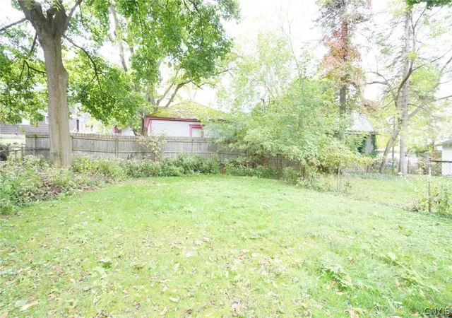 3rd image of 822 Westcott St, Syracuse, NY 13210 | MLS# S1663254