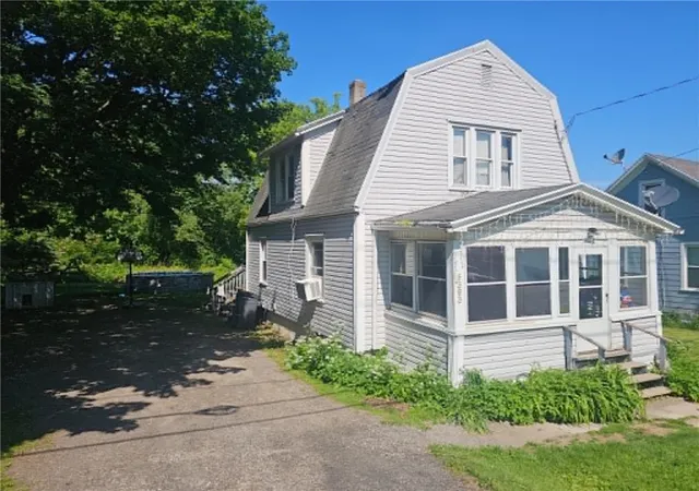 Homes for sale in Williamson, NY | 6393 E Townline Rd, Williamson, NY 14589 | MLS# R1660920