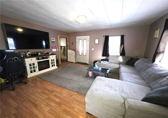 Homes for sale in Williamson, NY | 6393 E Townline Rd, Williamson, NY 14589 | MLS# R1660920