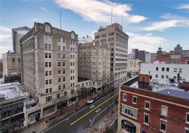 37th image of 130 East Ave #UN610, Rochester, NY 14604 | MLS# R1663460