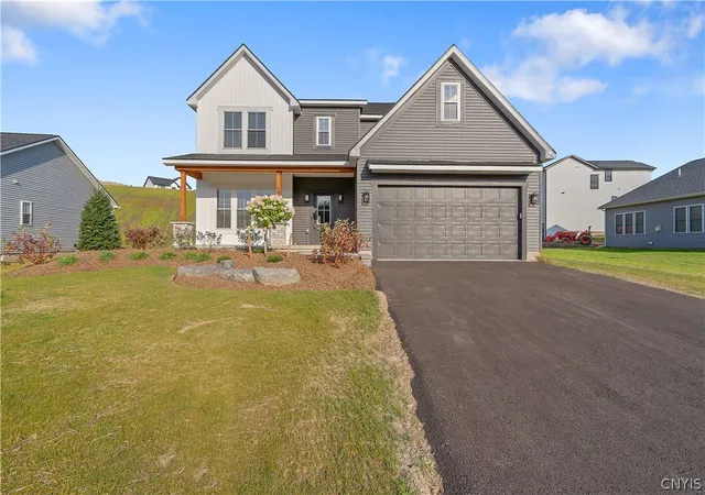 Photo 1 of Single family home for sale at 1957 N Ridge Dr, Chittenango, NY 13037 | MLS# S1663681 | Listing updated on 2026-03-31