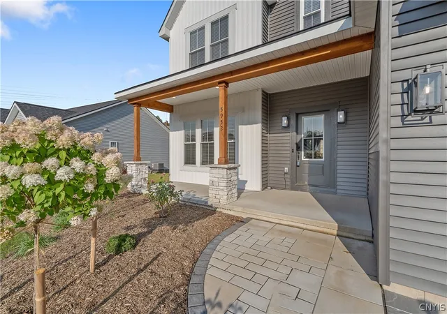 Photo 2 of Single family home for sale at 1957 N Ridge Dr, Chittenango, NY 13037 | MLS# S1663681 | Listing updated on 2026-03-31