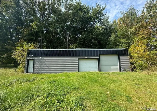 2nd image of 3454 Ewings Rd, Newfane, NY 14094 | MLS# B1656790