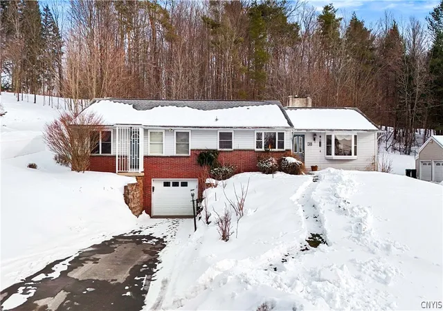 Homes for sale in New Hartford, NY | 38 Forest Rd, New Hartford, NY 13501 | MLS# S1663838