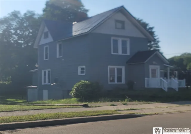 2nd image of 10 Mcdaniel Ave, Jamestown, NY 14701 | MLS# R1663914