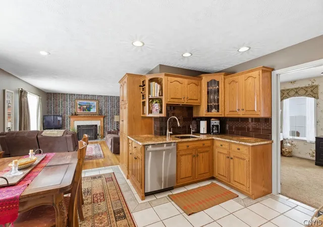 3rd image of 7404 Bonney Hill Rd, Hamilton, NY 13346 | MLS# S1664000