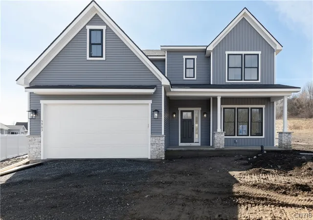 Photo 1 of Single family home for sale at 1954 N Ridge Dr, Chittenango, NY 13037 | MLS# S1664079 | Listing updated on 2026-03-31