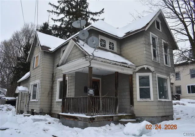 Photo 2 of Sale Pending at 713 Oneida St, Fulton, NY 13069 | MLS# S1664103 | Listing updated on 2026-03-29