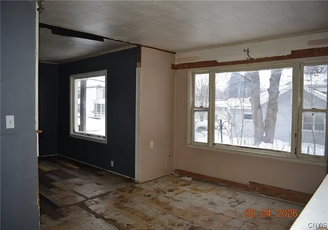 Photo 4 of Sale Pending at 713 Oneida St, Fulton, NY 13069 | MLS# S1664103 | Listing updated on 2026-03-29