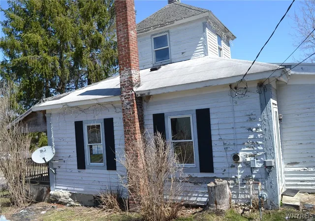 Homes for sale in Freedom, NY | 11423 Route 98, Freedom, NY 14065 | MLS# B1664260
