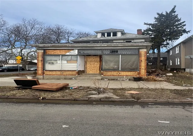 4th image of 944 Walden Ave, Buffalo, NY 14211 | MLS# B1664329
