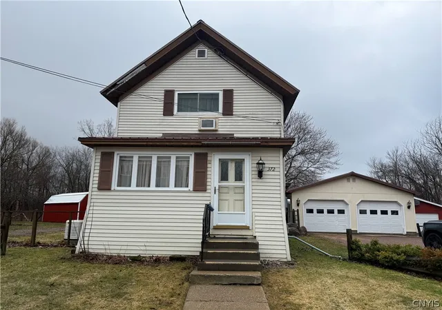 2nd image of 372 E Kirby St, Dexter, NY 13634 | MLS# S1664281