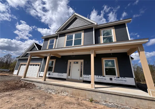 4th image of 230 Bronze Leaf Trl, Greece, NY 14612 | MLS# R1658020