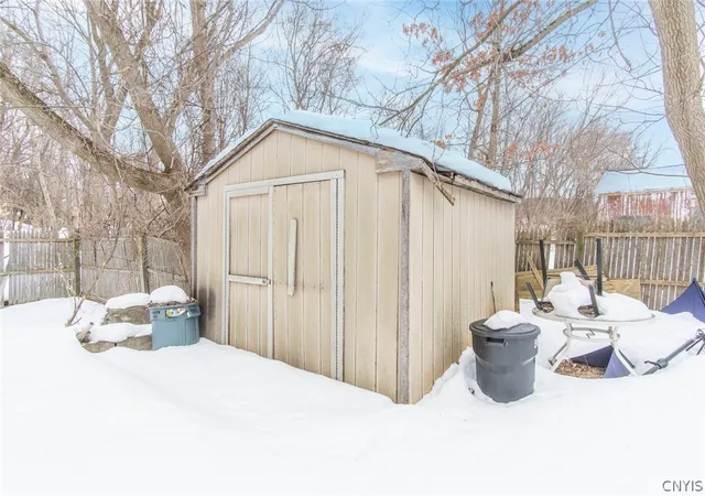 Homes for sale in Watertown City, NY | 572 Snell St, Watertown City, NY 13601 | MLS# S1664341