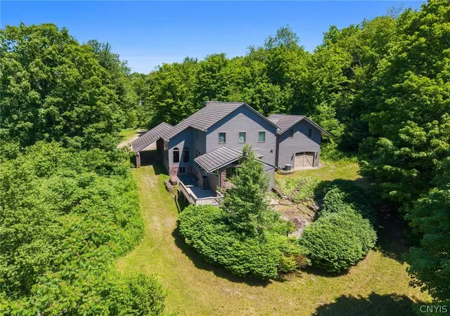 Photo 1 of Single family home for sale at 150 Valleygate Dr, Parish, NY 13131 | MLS# S1664415 | Listing updated on 2026-07-24