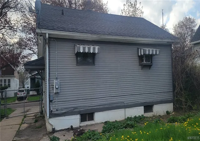 Homes for sale in Buffalo, NY | 133 Wright Ave, Buffalo, NY 14215 | MLS# B1664393