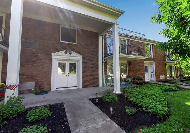 1st image of 335 S Cayuga Rd #B, Buffalo, NY 14221 | MLS# B1663906