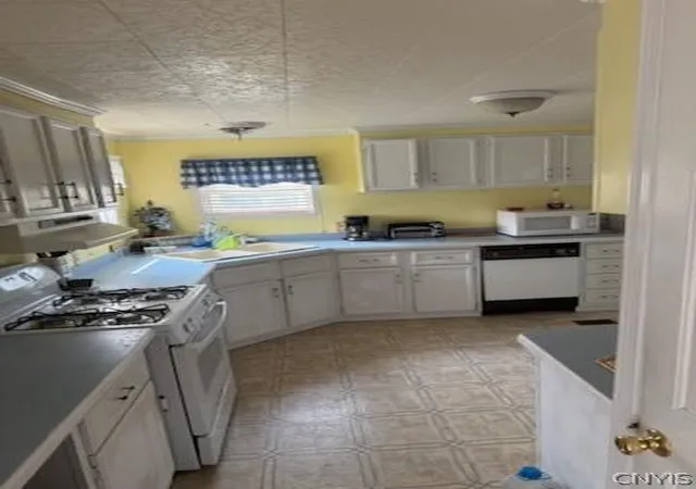 Homes for sale in Rome, NY | 222 Pazdur Blvd West, Rome, NY 13440 | MLS# S1664581