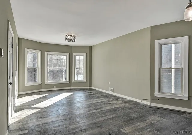 Homes for sale in Buffalo, NY | 162 Harvard Pl, Buffalo, NY 14209 | MLS# B1662771