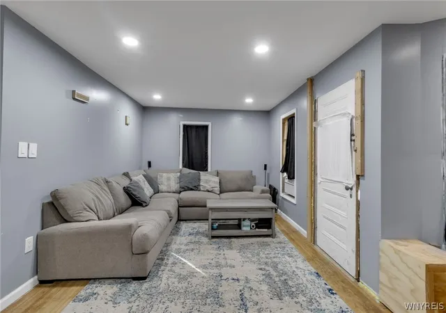 Homes for sale in Cambria, NY | 2961 Franklin St, Cambria, NY 14132 | MLS# B1664762